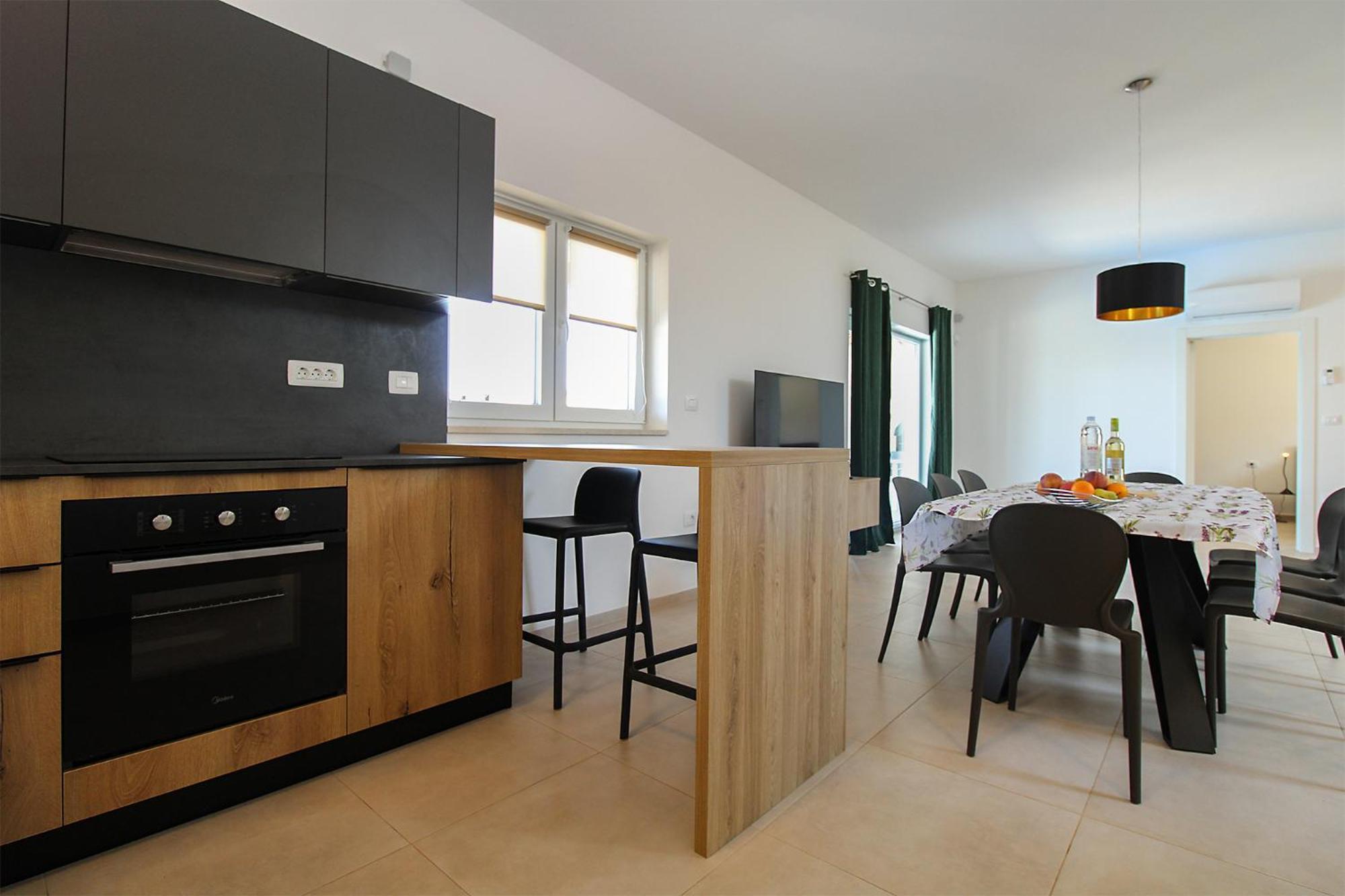Holiday home Lovor 2351